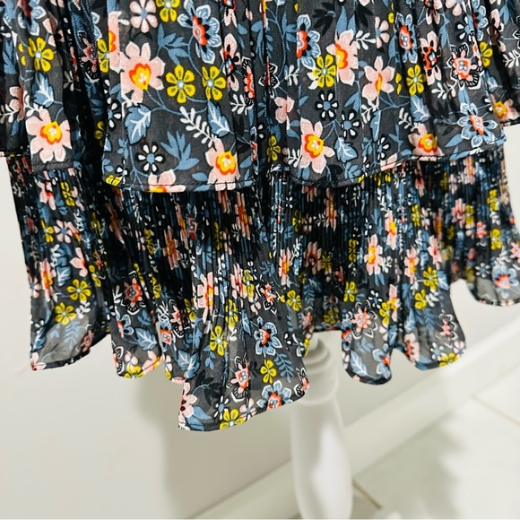 Boden Plisse Mini Skirt, Graphite, Opulent Leaf, Size 6 - Picture 5 of 5